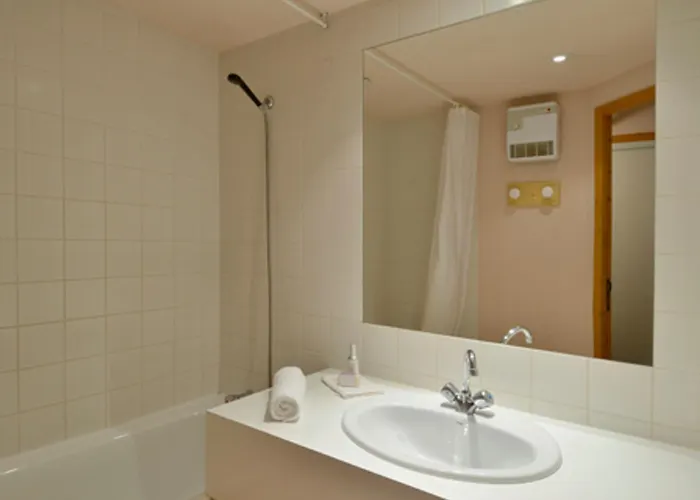 Divisible Au Pied Des Pistes, Balcon, 3/4 Personnes - Fr-1-181-2611 شقة